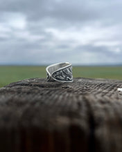 Load image into Gallery viewer, Mums the Word Sterling Ring
